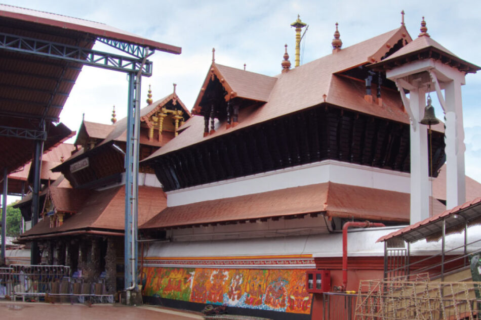 How to reach Guruvayur Temple